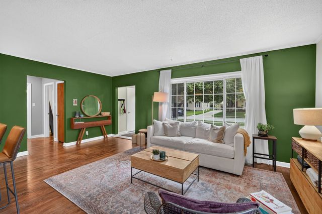 2022 56th Street, Des Moines, IA 50310