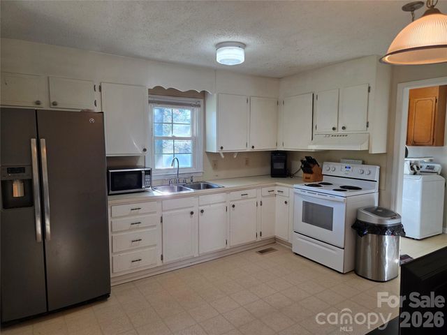 174 Cannon Avenue NW, Concord, NC 28025