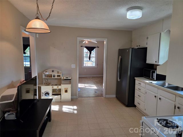 174 Cannon Avenue NW, Concord, NC 28025