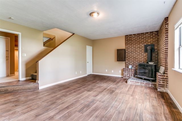 2318 Dennis Street, Irving, TX 75062