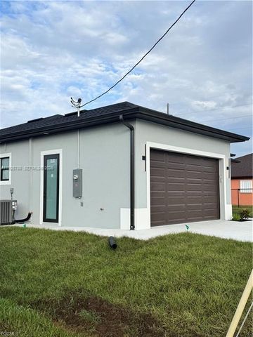 54 Tena Ave S, Lehigh Acres, FL 33976