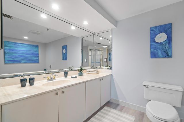 2450 PRESIDENTIAL Way 1606, West Palm Beach, FL 33401