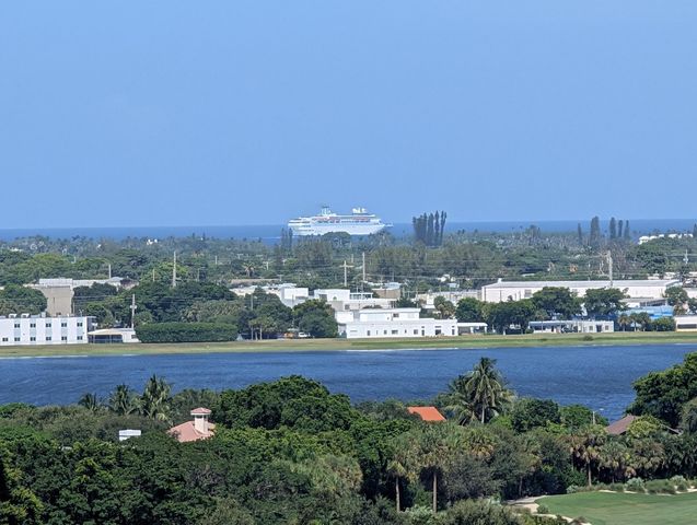 2450 PRESIDENTIAL Way 1606, West Palm Beach, FL 33401