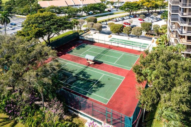 2450 PRESIDENTIAL Way 1606, West Palm Beach, FL 33401