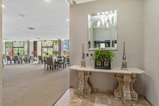 2450 PRESIDENTIAL Way 1606, West Palm Beach, FL 33401