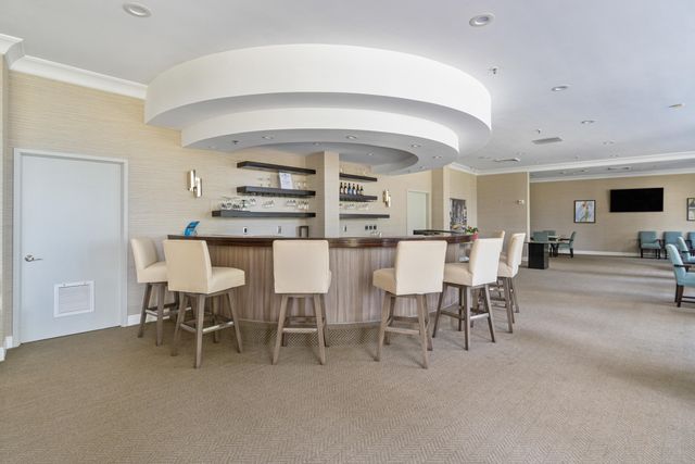 2450 PRESIDENTIAL Way 1606, West Palm Beach, FL 33401