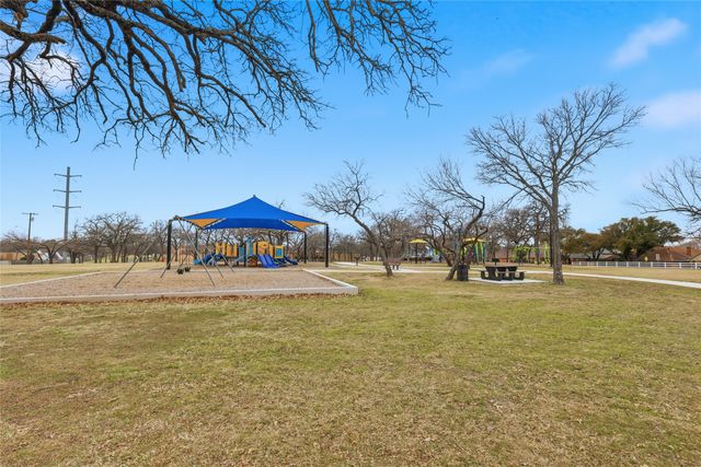3221 Red Oak Lane, Bedford, TX 76021
