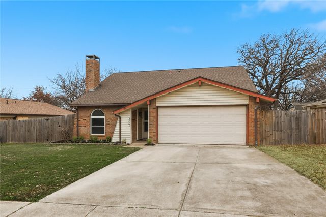 3221 Red Oak Lane, Bedford, TX 76021