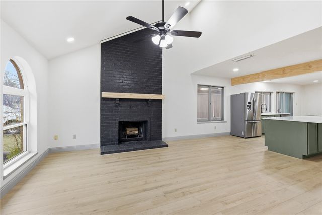 3221 Red Oak Lane, Bedford, TX 76021