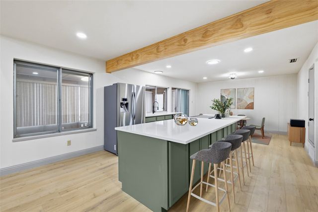 3221 Red Oak Lane, Bedford, TX 76021