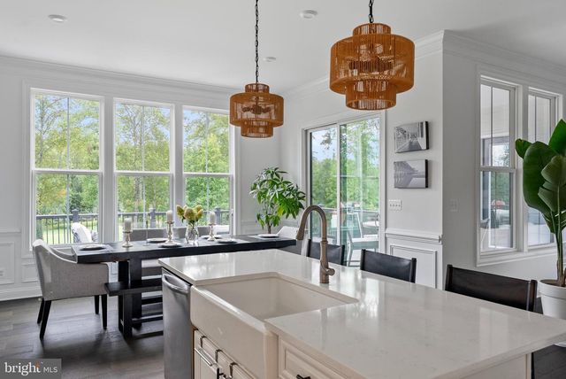 271 HERITAGE DR, Gordonsville, VA 22942