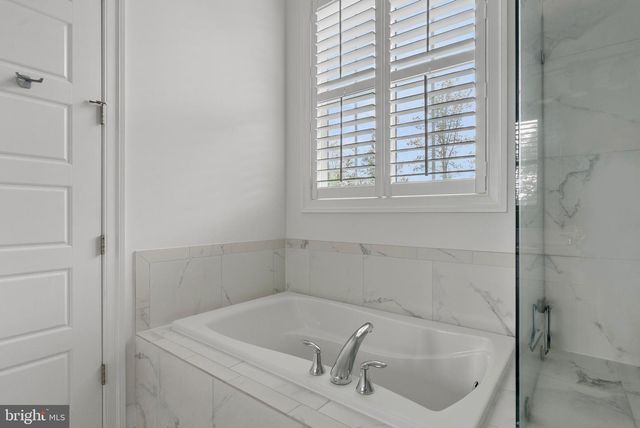 271 HERITAGE DR, Gordonsville, VA 22942