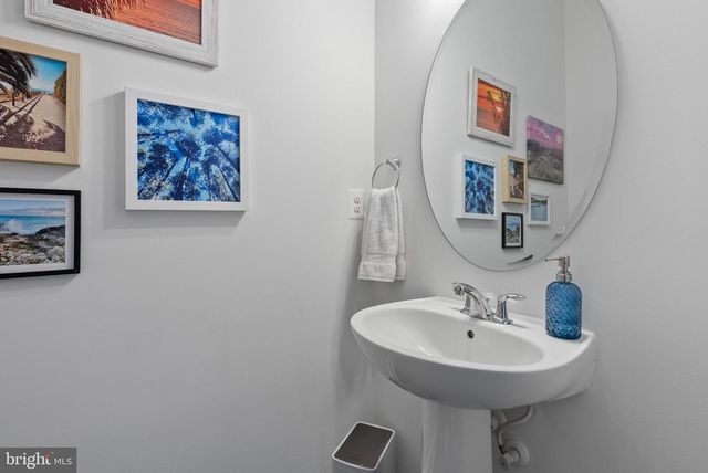 271 HERITAGE DR, Gordonsville, VA 22942