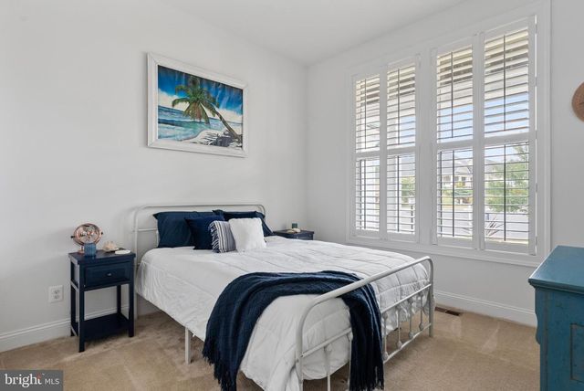 271 HERITAGE DR, Gordonsville, VA 22942