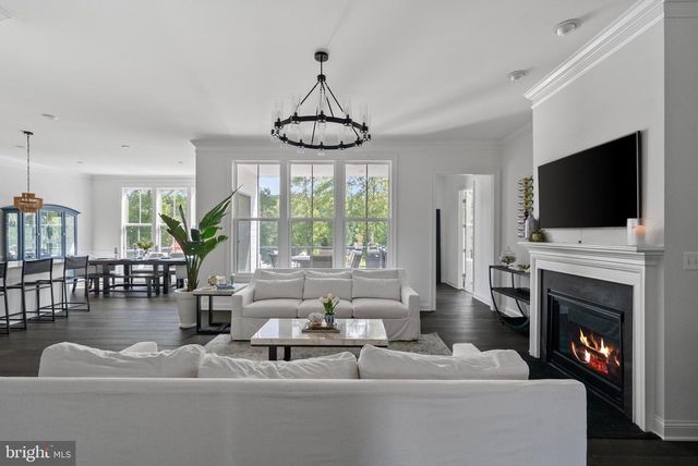 271 HERITAGE DR, Gordonsville, VA 22942