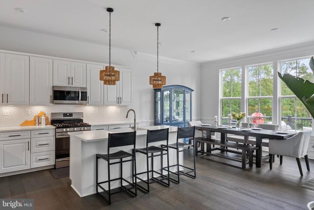 271 HERITAGE DR, Gordonsville, VA 22942