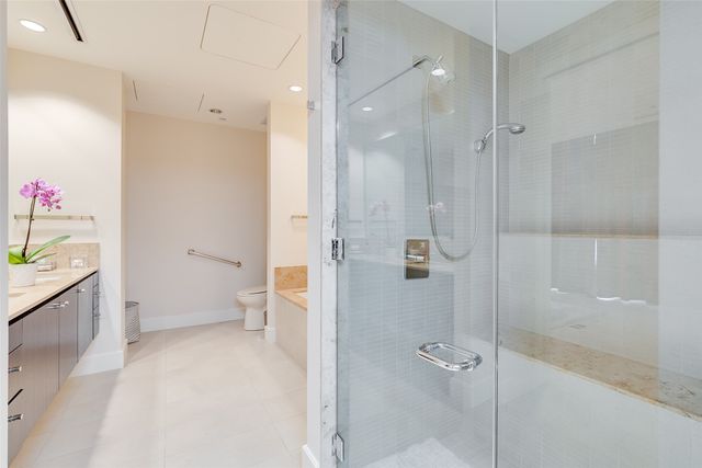 2408 Victory Park Lane 1233, Dallas, TX 75219