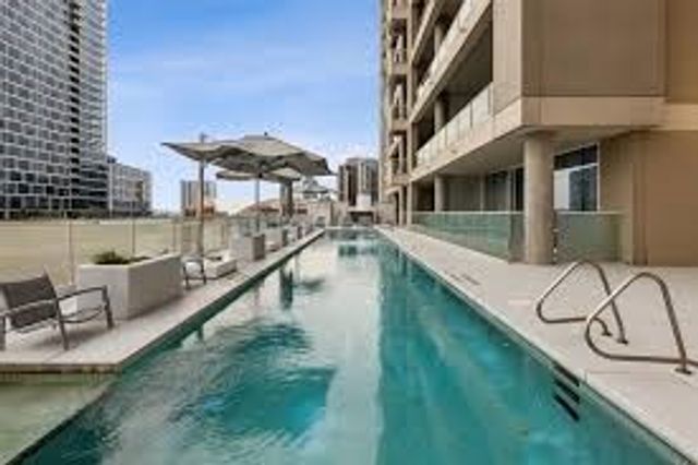 2408 Victory Park Lane 1233, Dallas, TX 75219