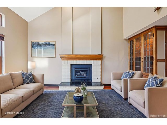 9025 W Arizona Dr, Lakewood, CO 80232