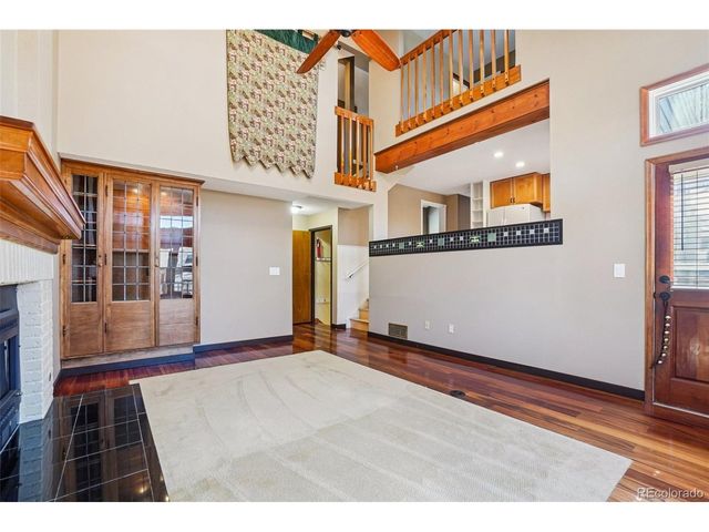 9025 W Arizona Dr, Lakewood, CO 80232