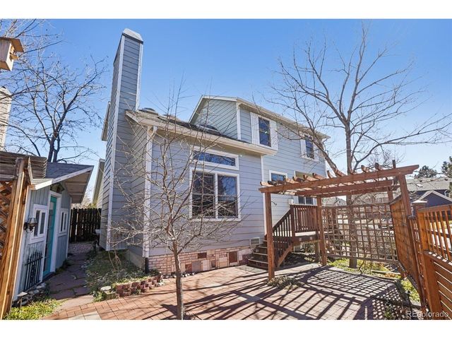 9025 W Arizona Dr, Lakewood, CO 80232