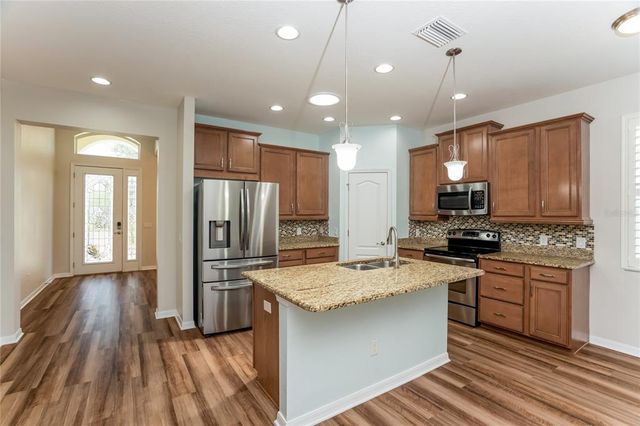 10026 GAP WEDGE DRIVE, San Antonio, FL 33576