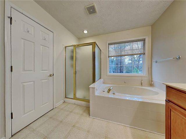 3201 Juniper Drive NW, Kennesaw, GA 30144