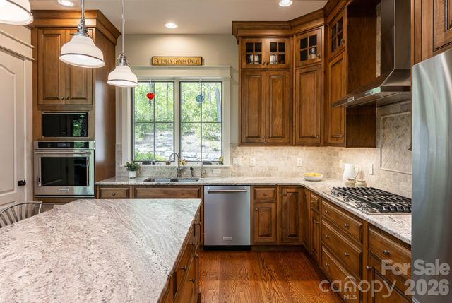 587 Autumn Sky Drive, Hendersonville, NC 28792