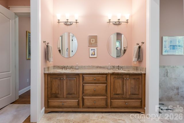 587 Autumn Sky Drive, Hendersonville, NC 28792