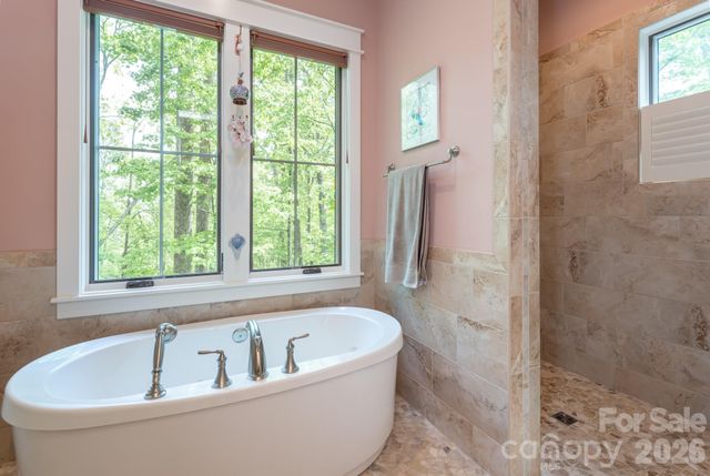 587 Autumn Sky Drive, Hendersonville, NC 28792