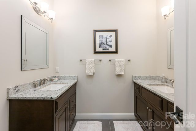 587 Autumn Sky Drive, Hendersonville, NC 28792