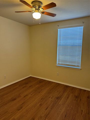 414 Darkwoods DR, Cedar Park, TX 78613