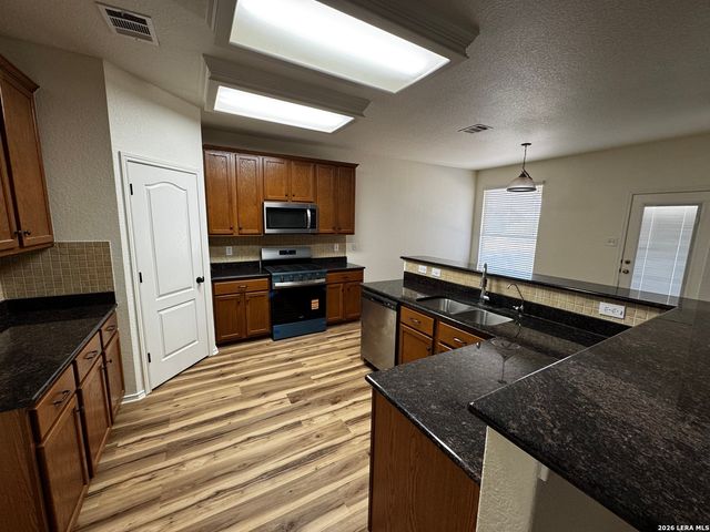 5911 Cinnabar, San Antonio, TX 78222