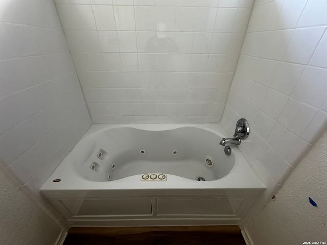 5911 Cinnabar, San Antonio, TX 78222