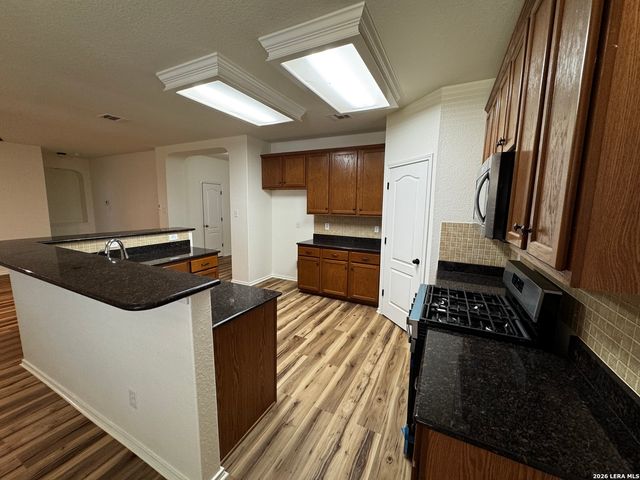 5911 Cinnabar, San Antonio, TX 78222