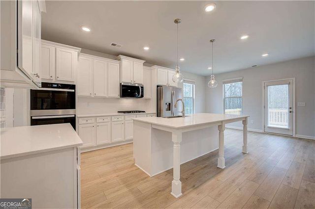 205 Delta Drive, Mcdonough, GA 30253