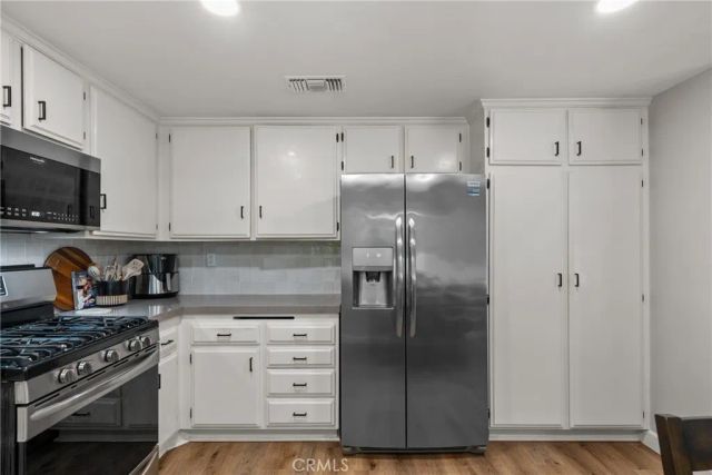 28818 Oak Spring Canyon Road, Canyon Country, CA 91387