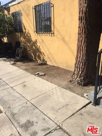 8504 S San Pedro Street, Los Angeles, CA 90003