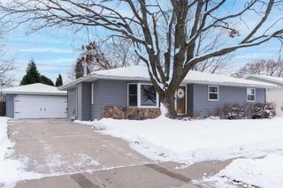 415 ORCHARD LANE, Little Chute, WI 54140