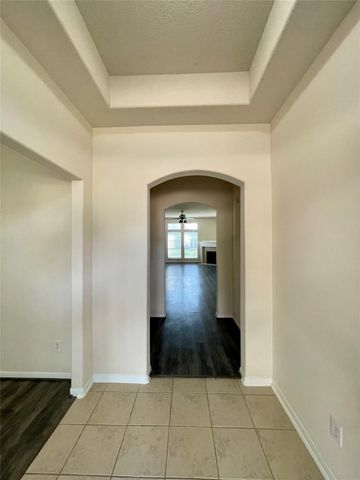 19330 Dawntreader Drive, Cypress, TX 77429