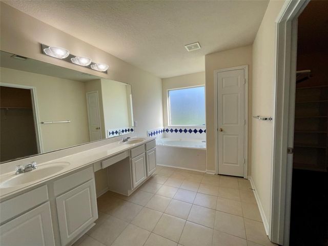19330 Dawntreader Drive, Cypress, TX 77429
