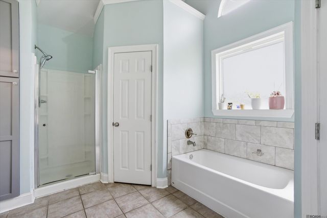 2047 Falconcrest Dr, Denham Springs, LA 70726