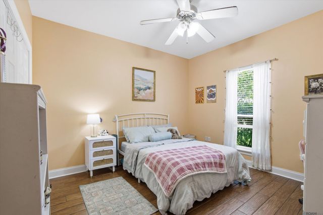2047 Falconcrest Dr, Denham Springs, LA 70726