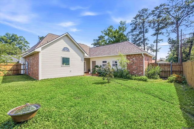 2047 Falconcrest Dr, Denham Springs, LA 70726