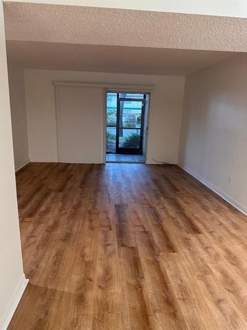 4411 SHADY TERRACE LANE 107, Tampa, FL 33613