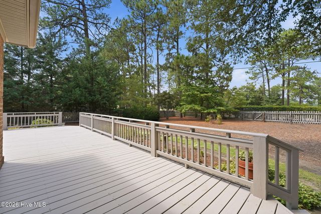 10 Eldorado Lane, Pinehurst, NC 28374