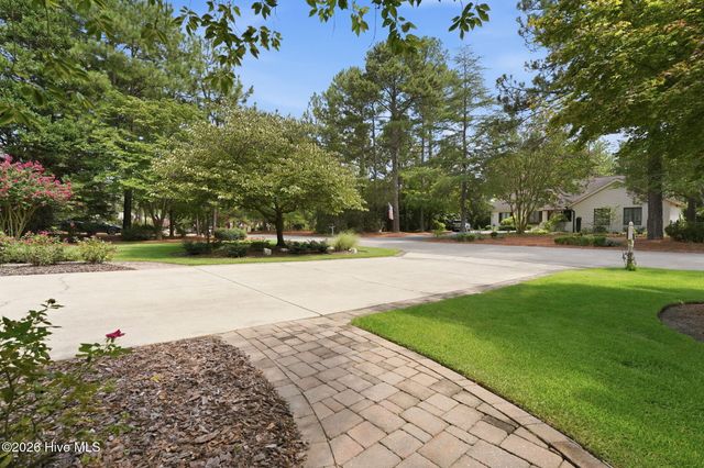 10 Eldorado Lane, Pinehurst, NC 28374