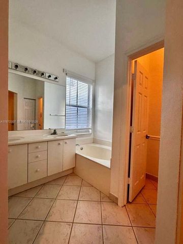 1761 ASPEN LN, Weston, FL 33327