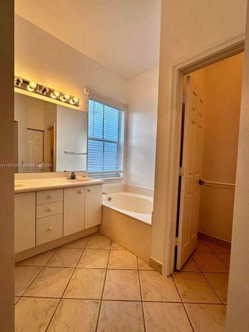 1761 ASPEN LN, Weston, FL 33327