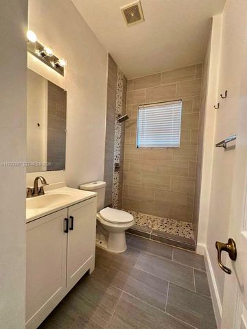 1761 ASPEN LN, Weston, FL 33327